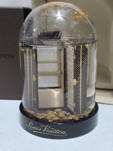 Louis vuitton snow globe - louis,