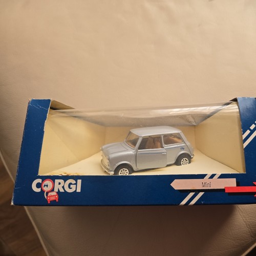 Corgi 1990 rover - rover, /