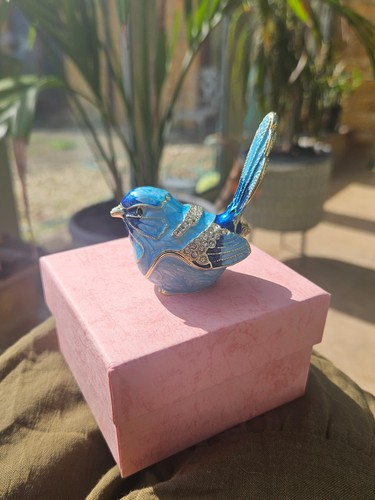 Cute little bird hand - cute, painted
