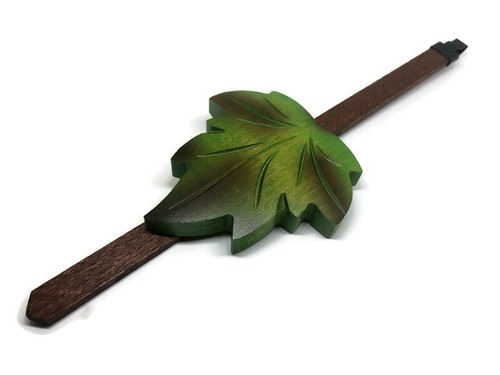 Cuckoo clock maple - maple, leaf