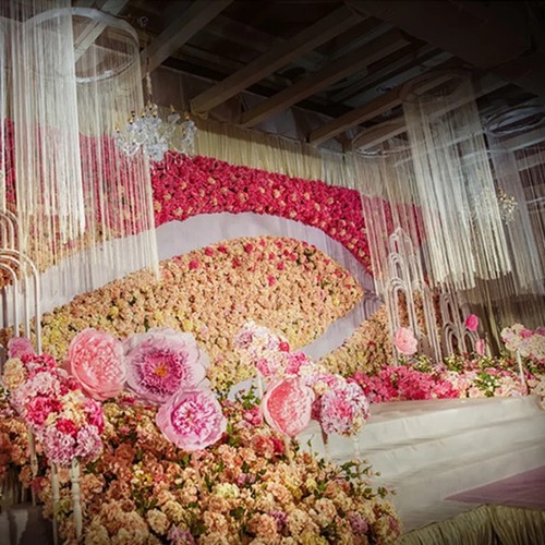 Hanging glitter curtains - hanging,