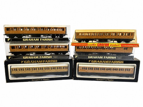 Vintage railway coach rake - rake, x