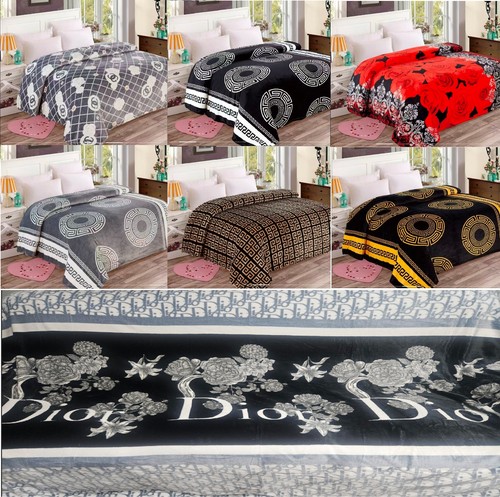 Fleece blanket large - fleece,