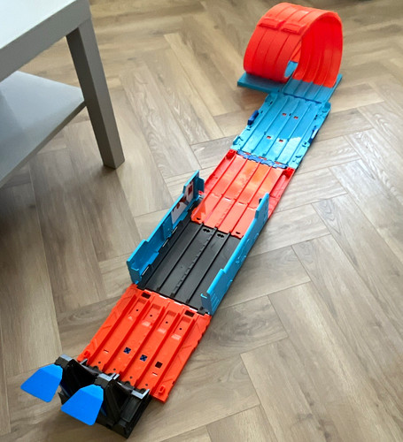 Hot wheels race - wheels, crate