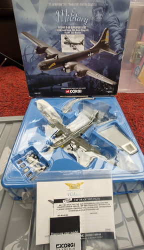 Corgi aviation 144 boeing - aviation,