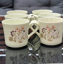  6x Royal Doulton mugs and