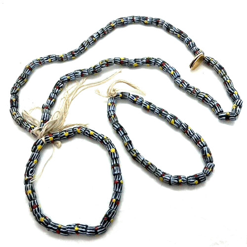 Trade beads black - , striped