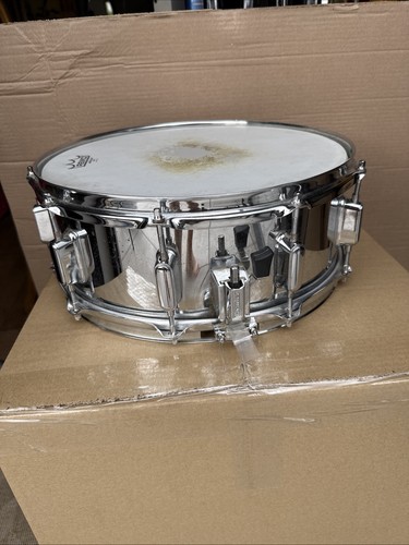Lug snare drum w - lug,