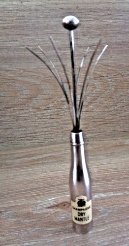 Champagne swizzel cocktail - swizzel,
