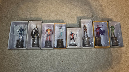 Eaglemoss marvel chess set - eaglemoss,