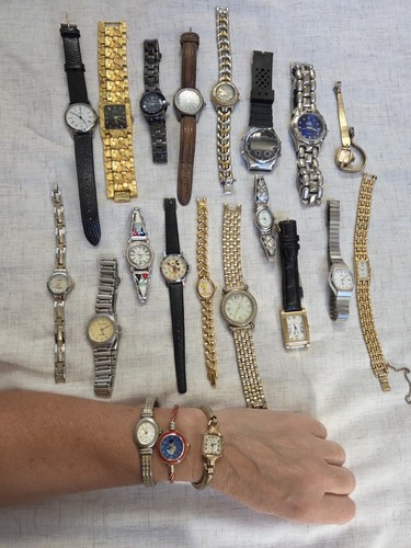 Lot older wrist watches - lot,