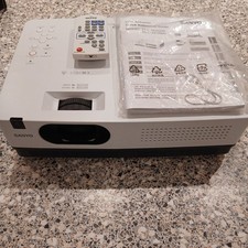 SANYO XGA PROJECTOR PLC-XD2200 - With Remote, Cables & Manuals TESTED VGC