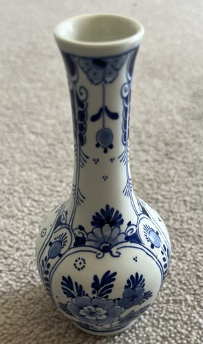 Japanese bud vase - bud,