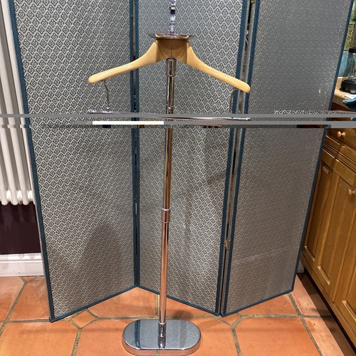 Chrome gentleman valet - gentleman’s,