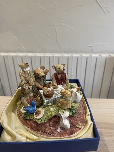 Peter fagan colourbox bears - colourbox,