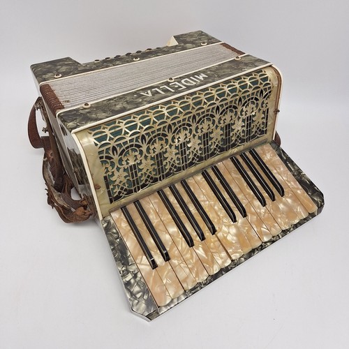 Vintage midella piano style - midella,