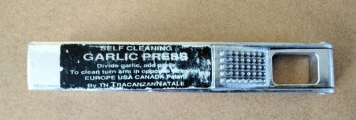 Vintage self cleaning garlic