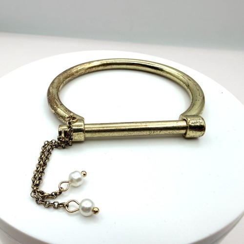 Vintage gold tone - tone, shackle