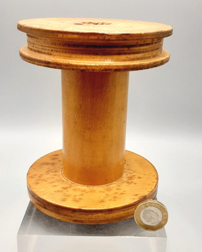 Large vintage wooden bobbin - large,