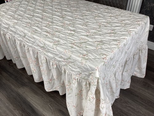 Michael vintage bedspread - st,