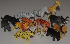 Plastic animal Lion Elephant