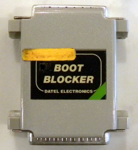Amiga boot blocker datel - amiga,
