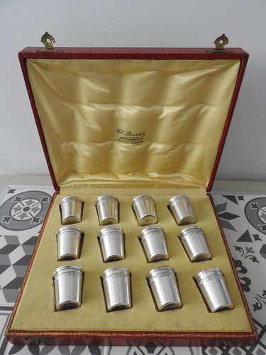 Set silver metal - of, liquor