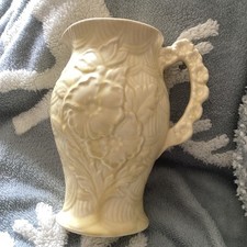 Arthur wood Vase Made In