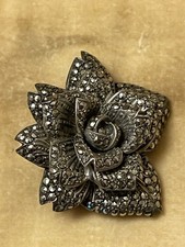 Vintage CIRO Flower design