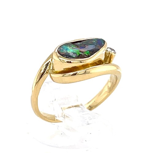 Yellow gold freeform black - gold,