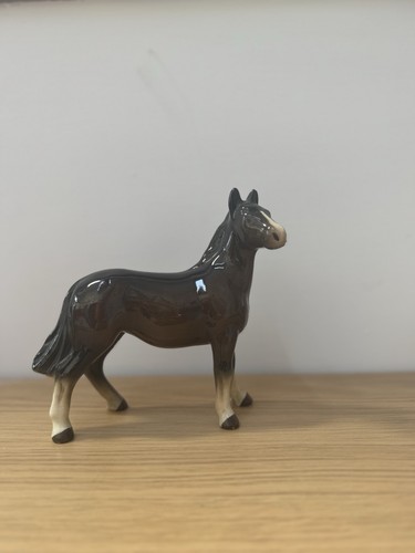 Trentham art ware horse - trentham,