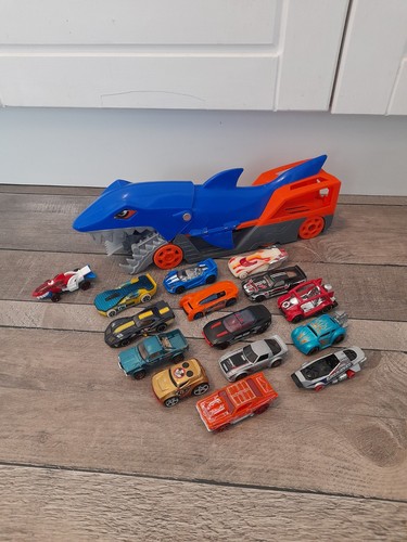 Hotwheels city shark - hotwheels, chomp