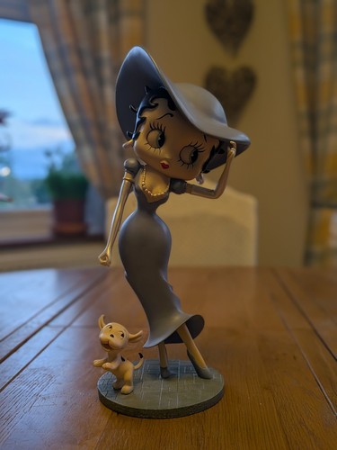 Tall large betty - tall, boop