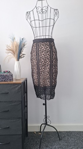Back slit lace - , midi/knee