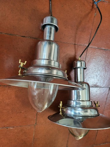 Metal glass hanging - 2, x
