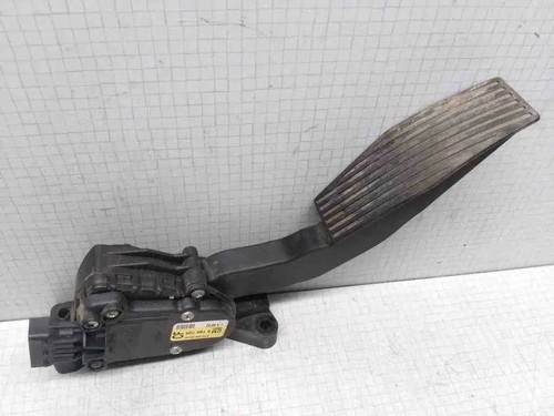 Opel vectra throttle - opel, pedal