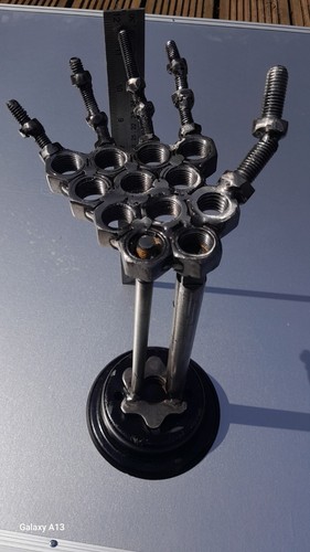 Scrap art nuts - scrap, nuts&bolts