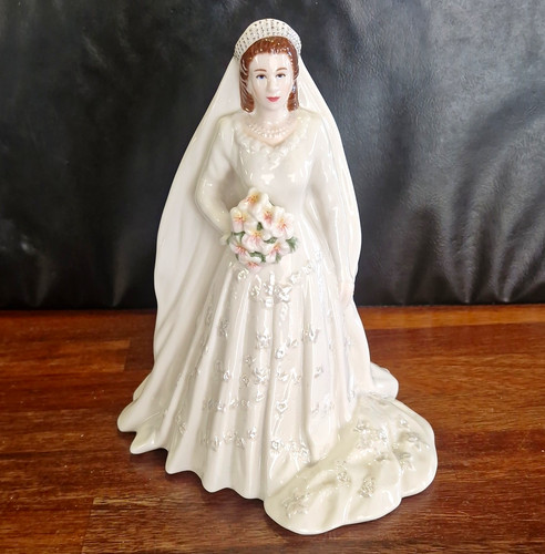 Royal worcester queen - royal,