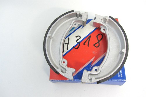 Brake shoes brake pads
