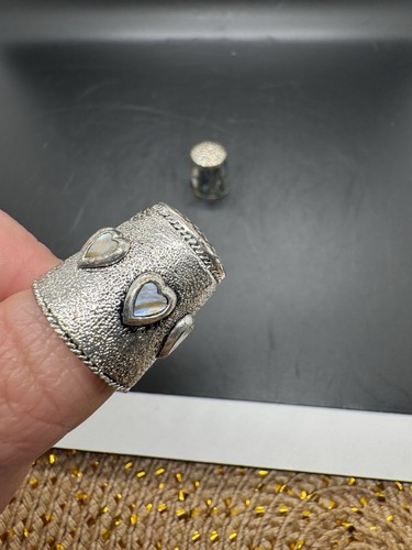 Vintage pewter thimble pearl - pewter,