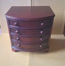 Vintage Apprentice Piece Bow