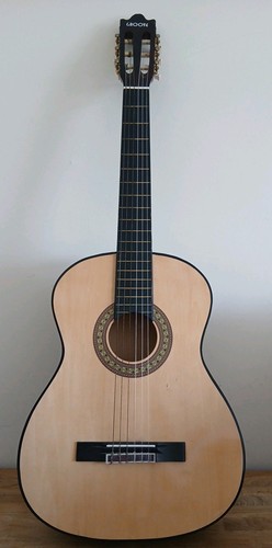 Unbranded acoustic guitar - ,
