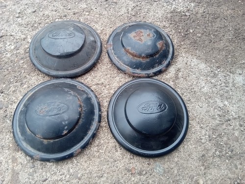 Ford script hubcaps fordson - script,