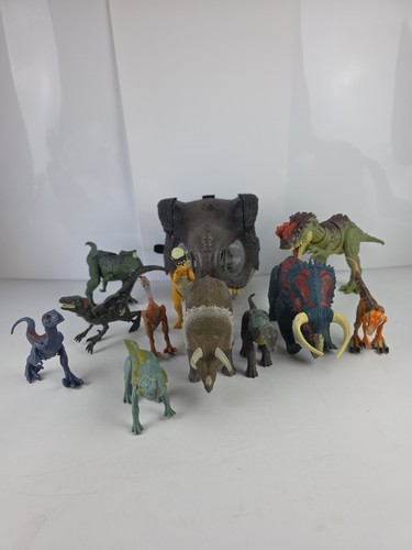 Jurassic world action figure - world,