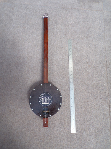 Diddley bow deadfinger - by,