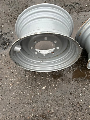 Merlo telehandler wheel - merlo,