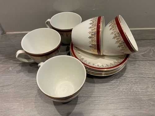 Myott royalty red - "royalty", red/gold/white