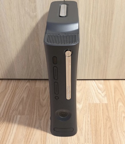 Xbox 360 120gb - console, only