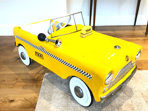 Tri ang pedal car - pedal, "unique"