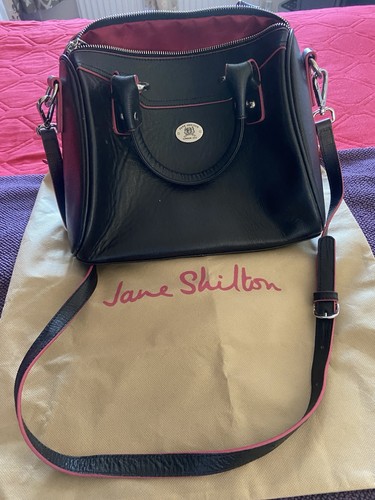 Luxurious black leather ladies - luxurious,